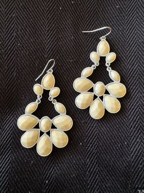 White Teardrop Flower Dangle Statement Women Earrings